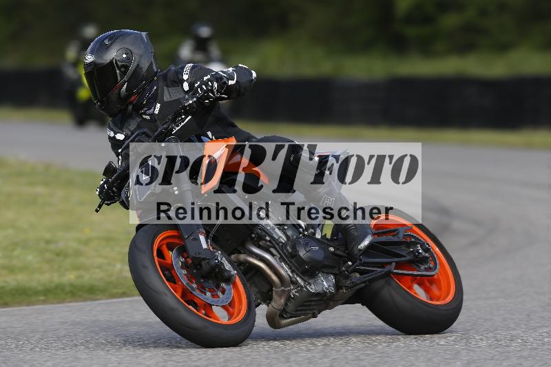 /Archiv-2025/08 20.04.2025 Speer Racing ADR/Gruppe gelb/71